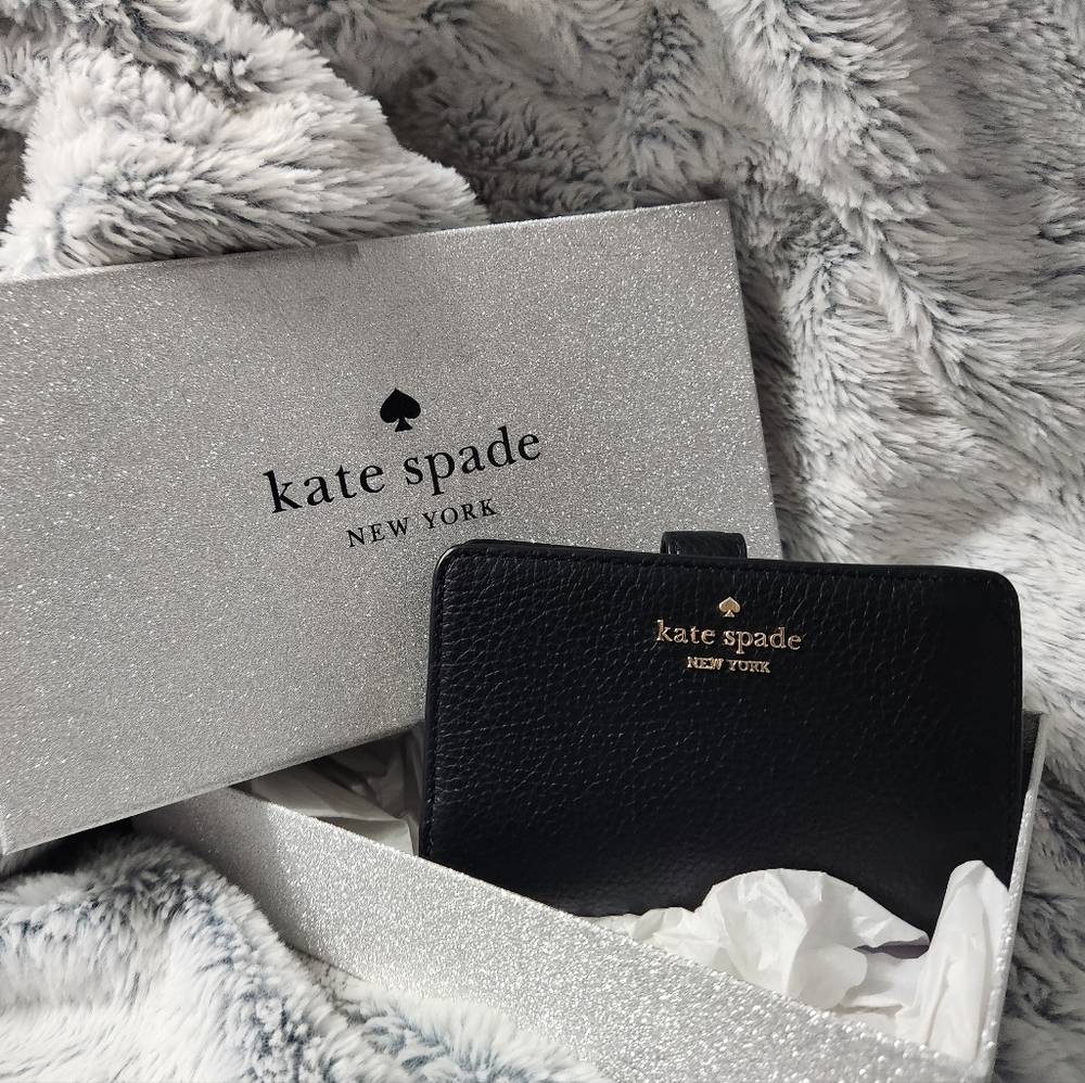 New Kate Spade Leila Medium Compact Wallet